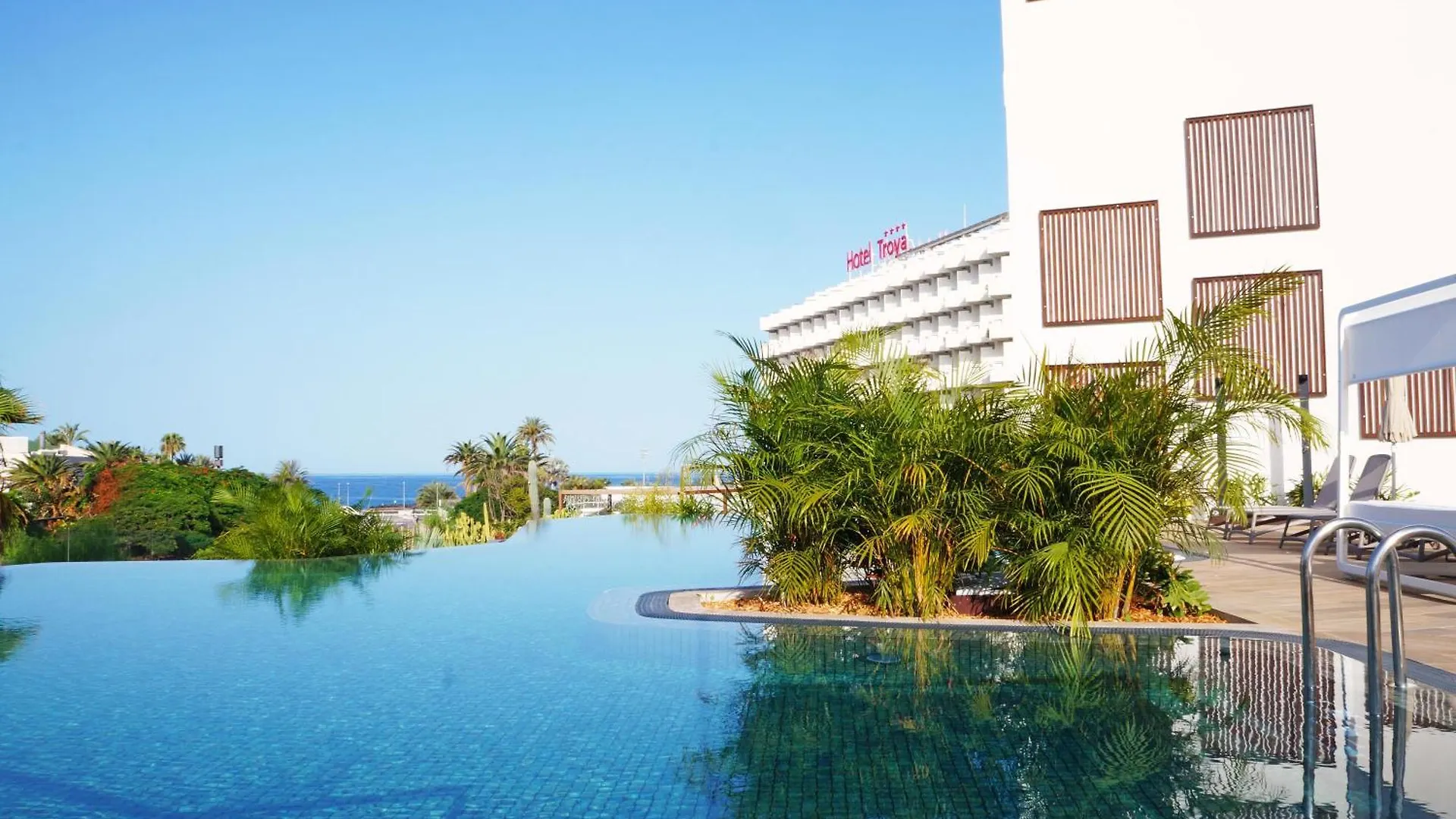Alexandre Troya Otel Playa de las Américas
