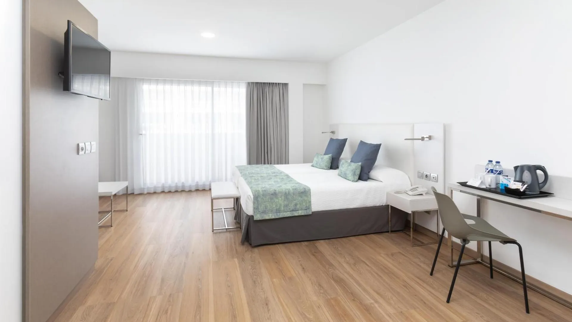 Alexandre Troya Otel Playa de las Américas 4*,  İspanya