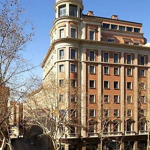 https://le-meridien-barcelona.catalonia-hotels.com